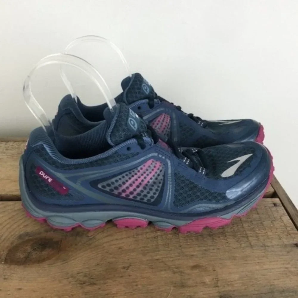 BROOKS Pure Grit blue trail running sneakers us women's size 7 EUC